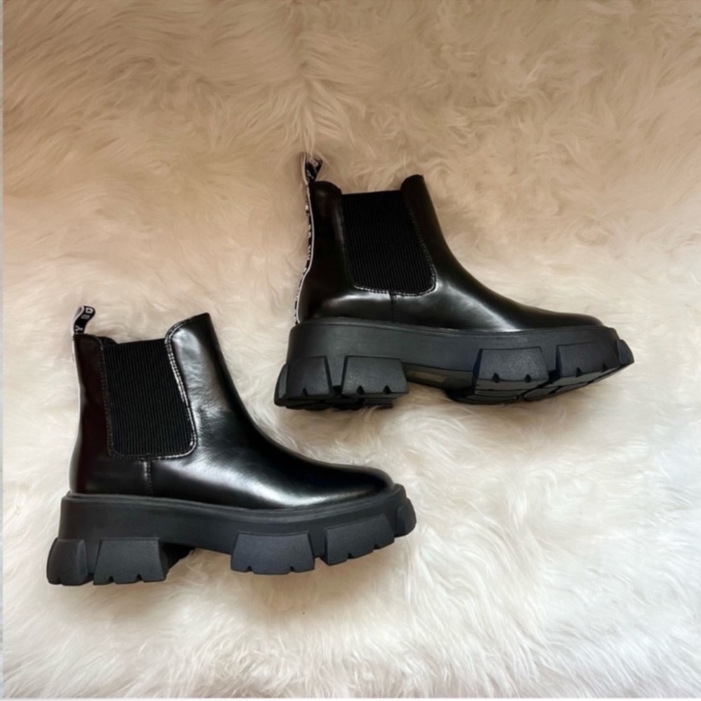 New! Steve Madden “Tusk” Black Chunky Lug Sole Chelsea Boots - Picture 11 of 14